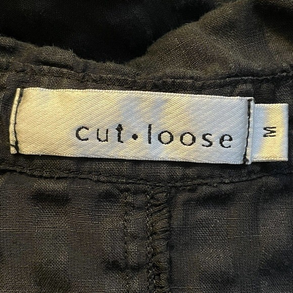 Cut Loose Linen Blend Handkerchief Hem Button Front Top - Picture 6 of 7